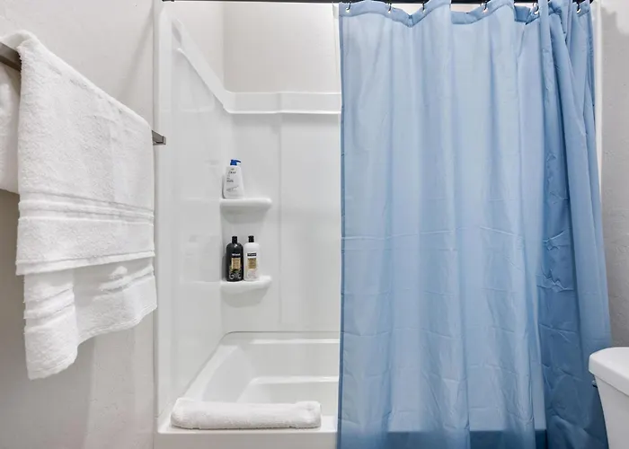 Apartment 2b2b With Free Parking And Premium Beds Glendale