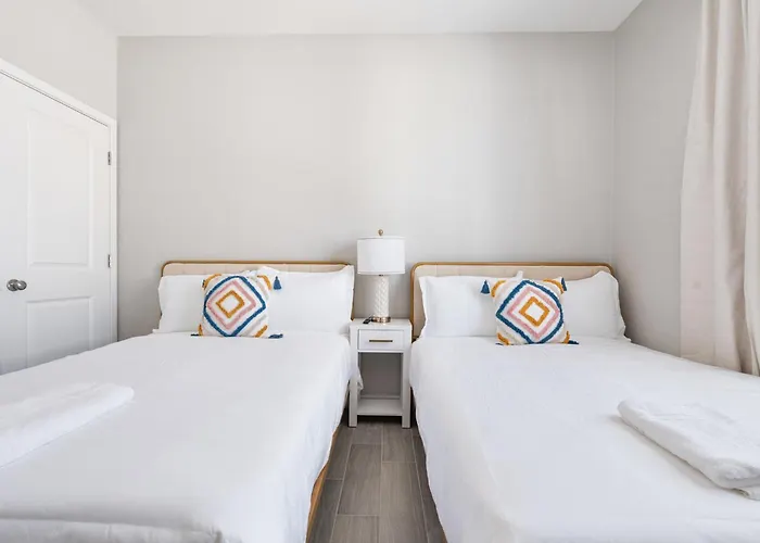 2b2b With Free Parking And Premium Beds Glendale