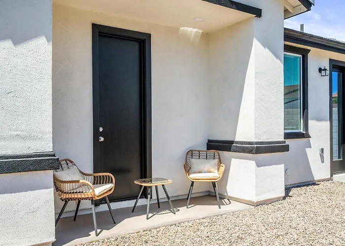 2b2b With Free Parking And Premium Beds *