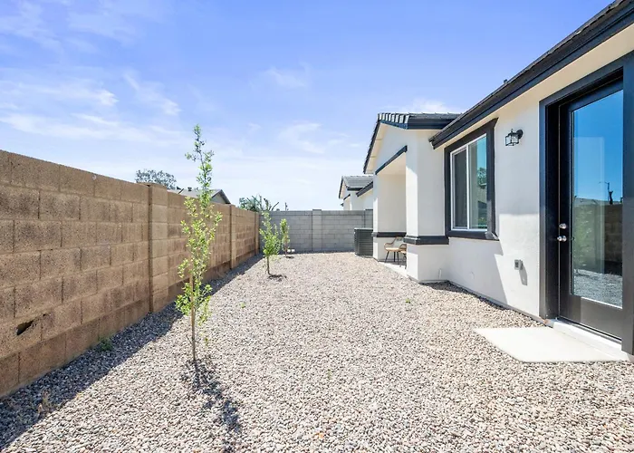 2b2b With Free Parking And Premium Beds Glendale