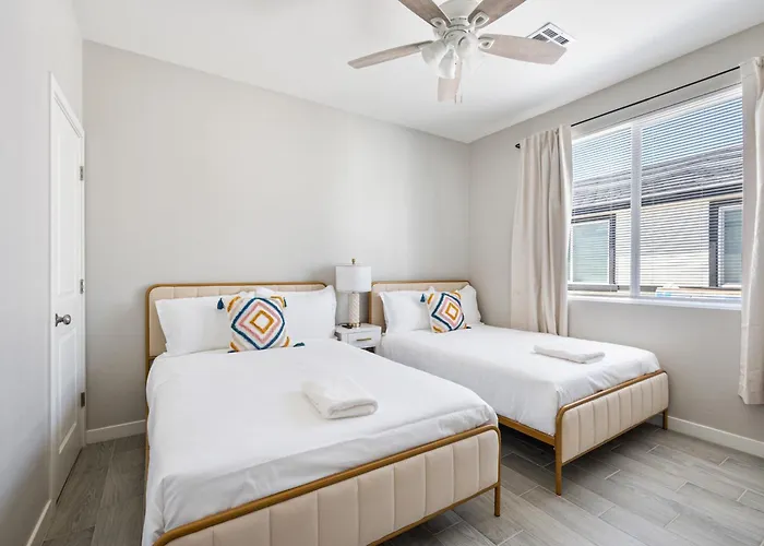 2b2b With Free Parking And Premium Beds Glendale